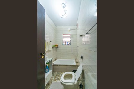 Casa à venda com 280m², 3 quartos e 2 vagasBanheiro