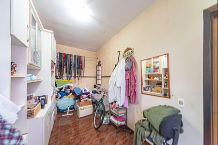 Casa à venda com 280m², 3 quartos e 2 vagasCloset do quarto 3