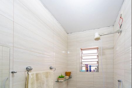 Casa à venda com 280m², 3 quartos e 2 vagasBanheiro