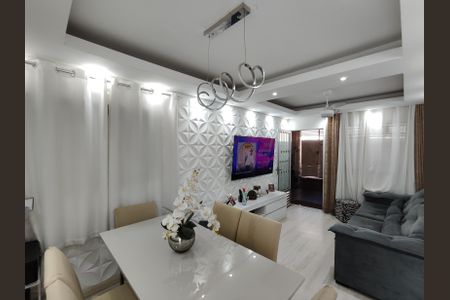 Casa para alugar com 272m², 2 quartos e 3 vagas Casa para alugar com 272m², 2 quartos e 3 vagasSala