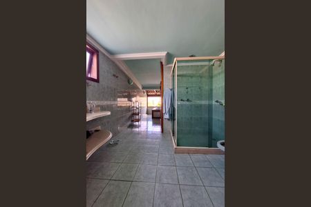 Casa à venda com 498m², 5 quartos e 3 vagasBanheiro da Suíte 3