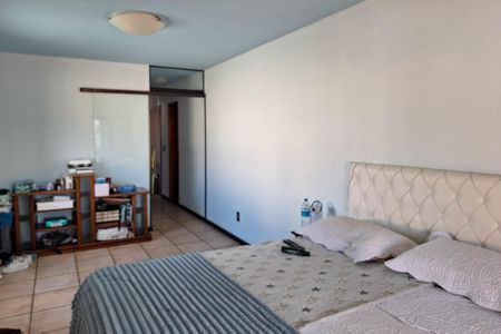 Casa à venda com 498m², 5 quartos e 3 vagasSuíte 3