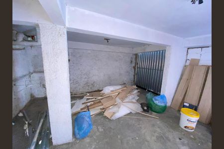Casa à venda com 140m², 4 quartos e 2 vagasGaragem