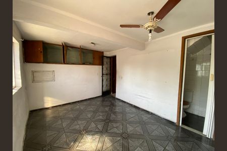 Casa à venda com 140m², 4 quartos e 2 vagasSuíte 2