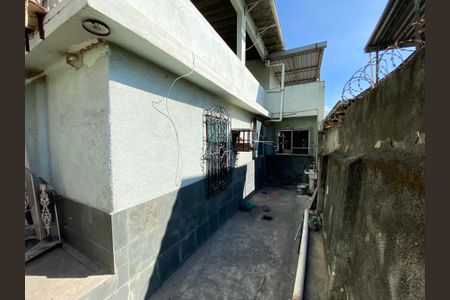 Casa à venda com 140m², 4 quartos e 2 vagasQuintal