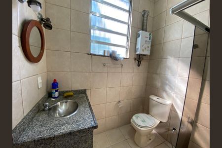 Casa à venda com 140m², 4 quartos e 2 vagasBanheiro