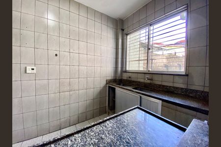 Casa à venda com 140m², 4 quartos e 2 vagasCozinha