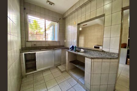 Casa à venda com 140m², 4 quartos e 2 vagasCozinha