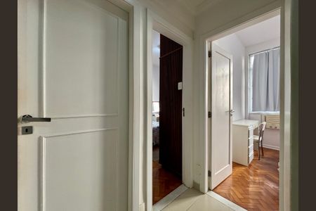 Apartamento à venda com 110m², 3 quartos e sem vagaCorredor