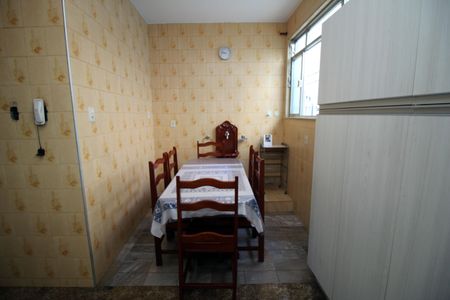 Casa à venda com 433m², 5 quartos e 3 vagasCozinha e Copa