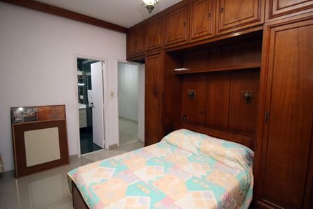 Casa à venda com 433m², 5 quartos e 3 vagasSuíte 1