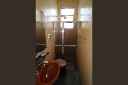 Casa à venda com 433m², 5 quartos e 3 vagasBanheiro da Suíte 2