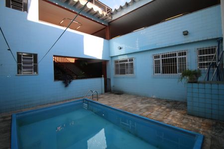 Casa à venda com 433m², 5 quartos e 3 vagasPiscina