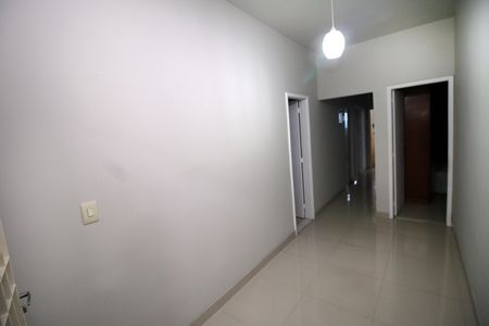 Casa à venda com 433m², 5 quartos e 3 vagasSala