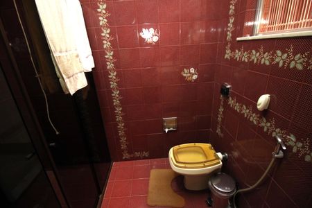 Casa à venda com 433m², 5 quartos e 3 vagasBanheiro Social