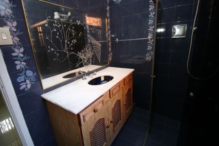 Casa à venda com 433m², 5 quartos e 3 vagasBanheiro da Suíte 3