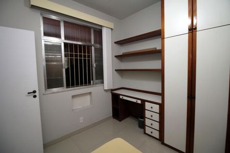 Casa à venda com 433m², 5 quartos e 3 vagasSuíte 2