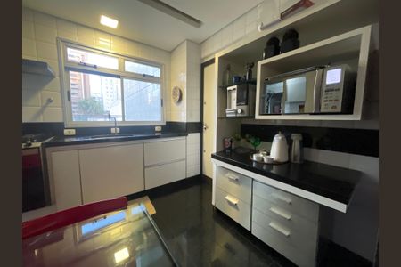 Apartamento para alugar com 140m², 4 quartos e 2 vagasCozinha