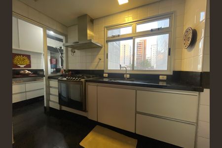 Apartamento para alugar com 140m², 4 quartos e 2 vagasCozinha