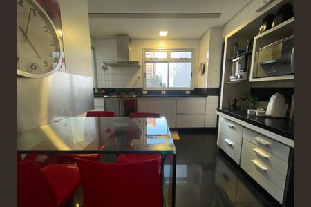 Apartamento para alugar com 140m², 4 quartos e 2 vagasCozinha