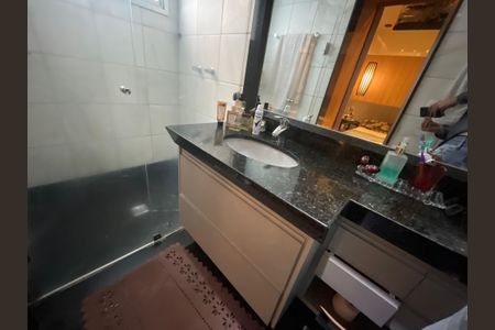 Apartamento para alugar com 140m², 4 quartos e 2 vagasBanheiro da Suíte