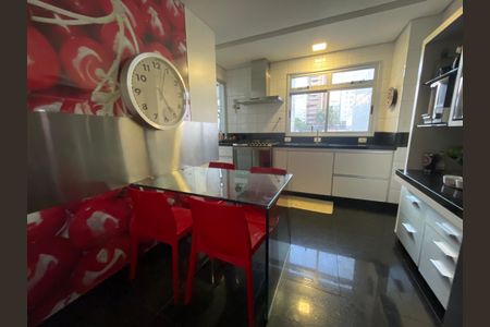 Apartamento para alugar com 140m², 4 quartos e 2 vagasCozinha