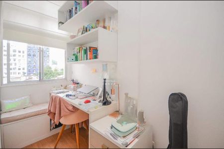 Apartamento à venda com 77m², 2 quartos e sem vaga