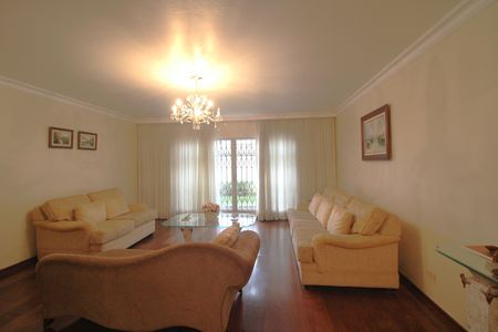 Casa para alugar com 500m², 3 quartos e 5 vagasSala