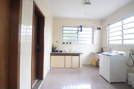 Casa para alugar com 500m², 3 quartos e 5 vagasÁrea de Serviço