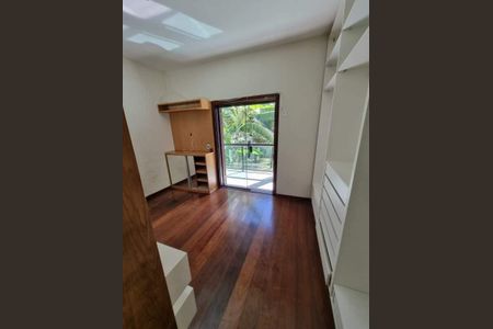 Casa à venda com 760m², 3 quartos e 4 vagas