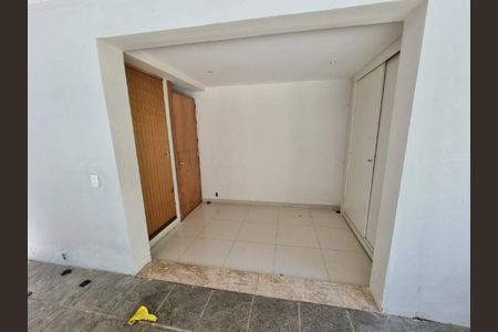 Casa à venda com 760m², 3 quartos e 4 vagas