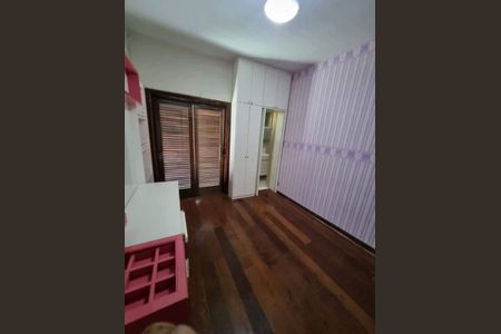 Casa à venda com 760m², 3 quartos e 4 vagas