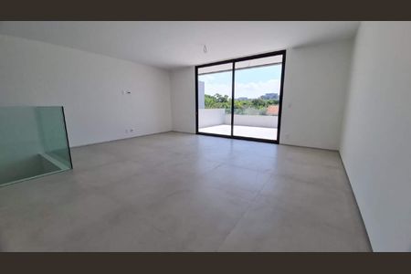 Casa à venda com 450m², 4 quartos e 2 vagas