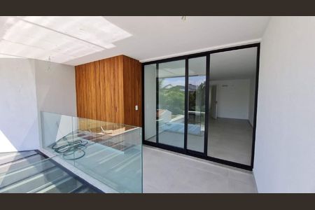 Casa à venda com 450m², 4 quartos e 2 vagas