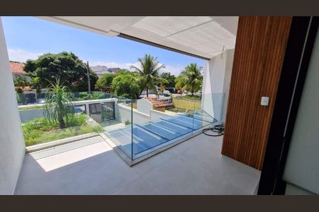 Casa à venda com 450m², 4 quartos e 2 vagas