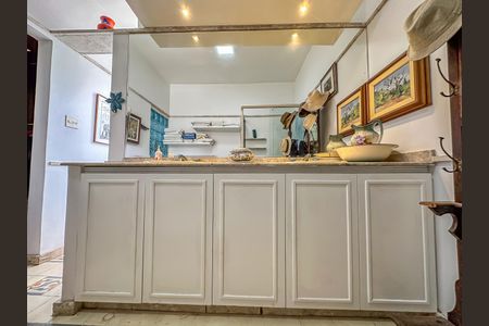 Apartamento à venda com 442m², 4 quartos e 2 vagas Apartamento à venda com 442m², 4 quartos e 2 vagasBanheiro da Suíte