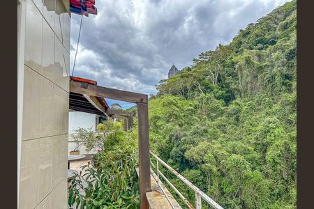 Apartamento à venda com 442m², 4 quartos e 2 vagas Apartamento à venda com 442m², 4 quartos e 2 vagasVaranda