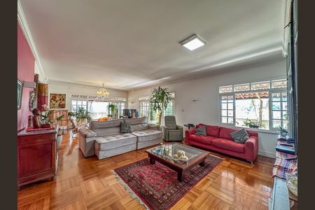 Apartamento à venda com 442m², 4 quartos e 2 vagas Apartamento à venda com 442m², 4 quartos e 2 vagasSala