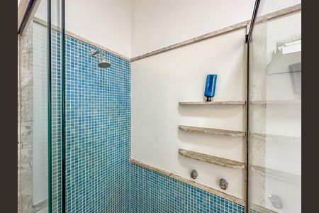 Apartamento à venda com 442m², 4 quartos e 2 vagas Apartamento à venda com 442m², 4 quartos e 2 vagasBanheiro da Suíte