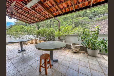 Apartamento à venda com 442m², 4 quartos e 2 vagas Apartamento à venda com 442m², 4 quartos e 2 vagasVaranda do Quarto