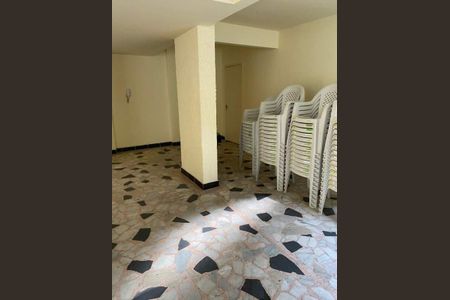 Apartamento à venda com 77m², 2 quartos e 1 vaga