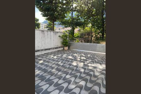 Apartamento à venda com 77m², 2 quartos e 1 vaga