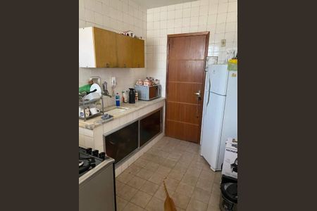 Apartamento à venda com 77m², 2 quartos e 1 vaga