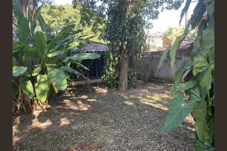 Casa à venda com 242m², 3 quartos e 3 vagas