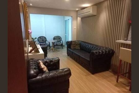 Apartamento à venda com 208m², 4 quartos e 2 vagas