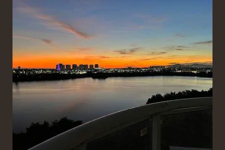 Apartamento à venda com 75m², 2 quartos e 1 vaga