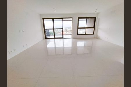 Apartamento à venda com 156m², 3 quartos e 2 vagas