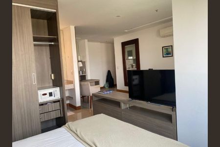 Apartamento à venda com 38m², 1 quarto e 1 vaga