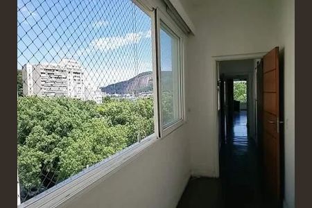 Apartamento à venda com 251m², 3 quartos e 1 vaga