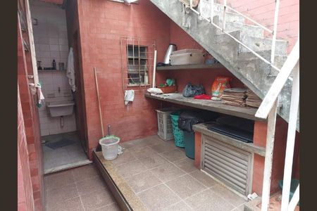 Casa à venda com 194m², 3 quartos e 2 vagas